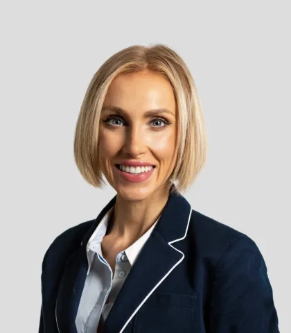 Dr Emily Balfour